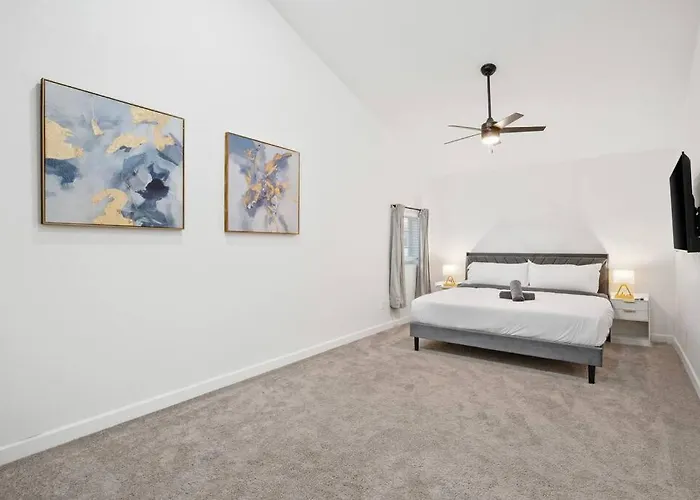 5 Miles From Downtown - Pool * Phoenix